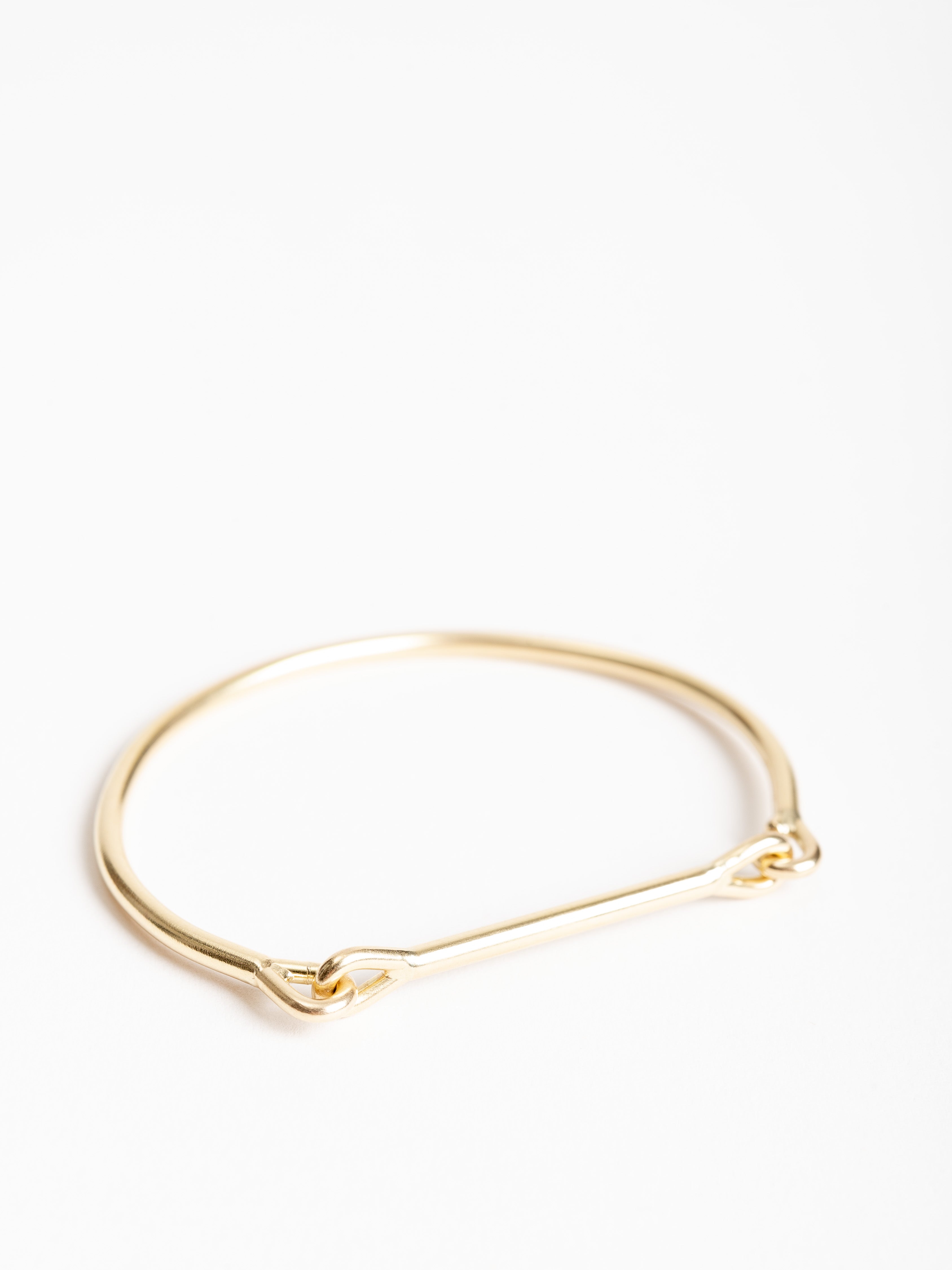 Tura Sugden Needle Eye Cuff Bracelet – scarpa