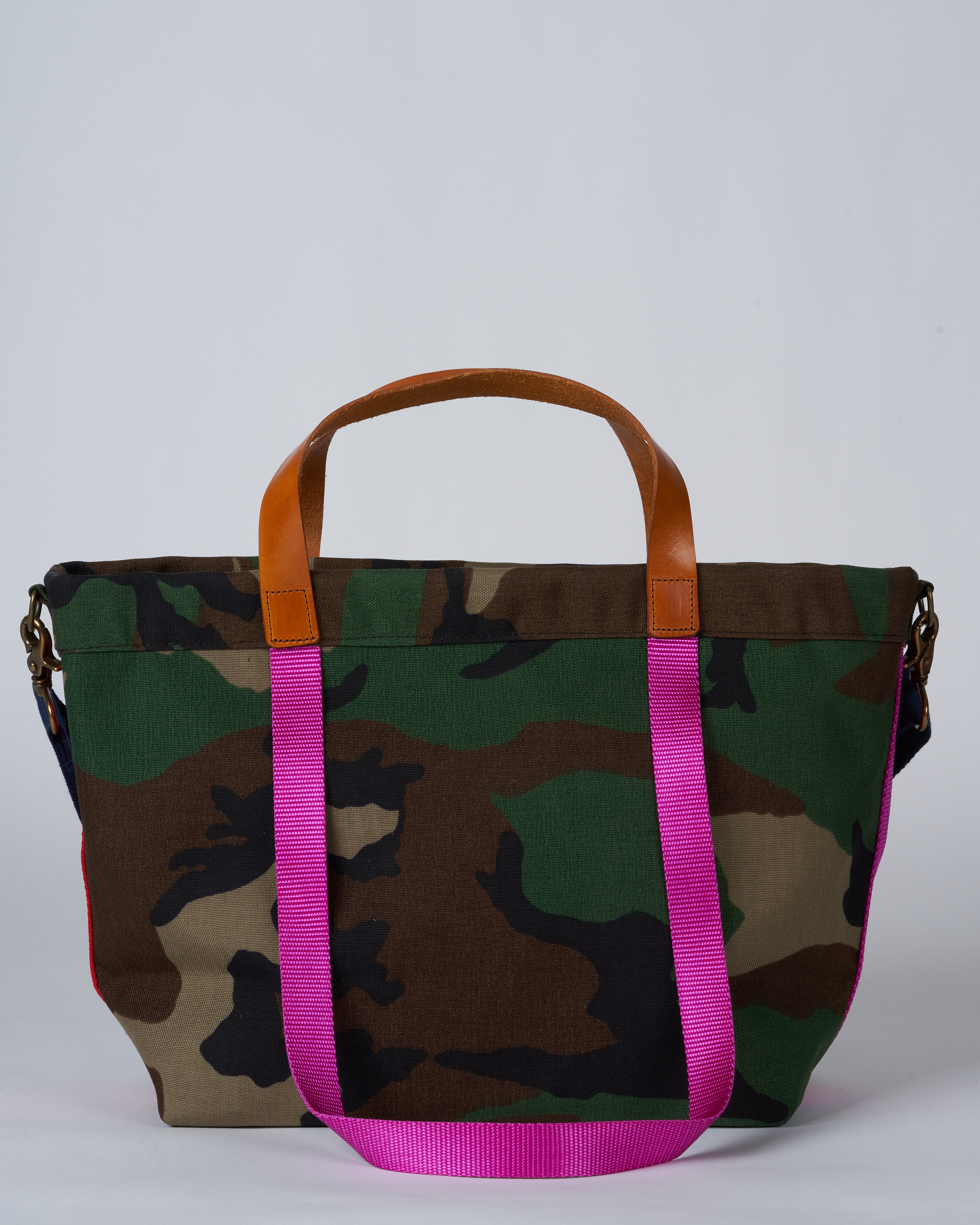 Parker Thatch Lil Easy Nylon Bag Camo With Pink Web Straps
