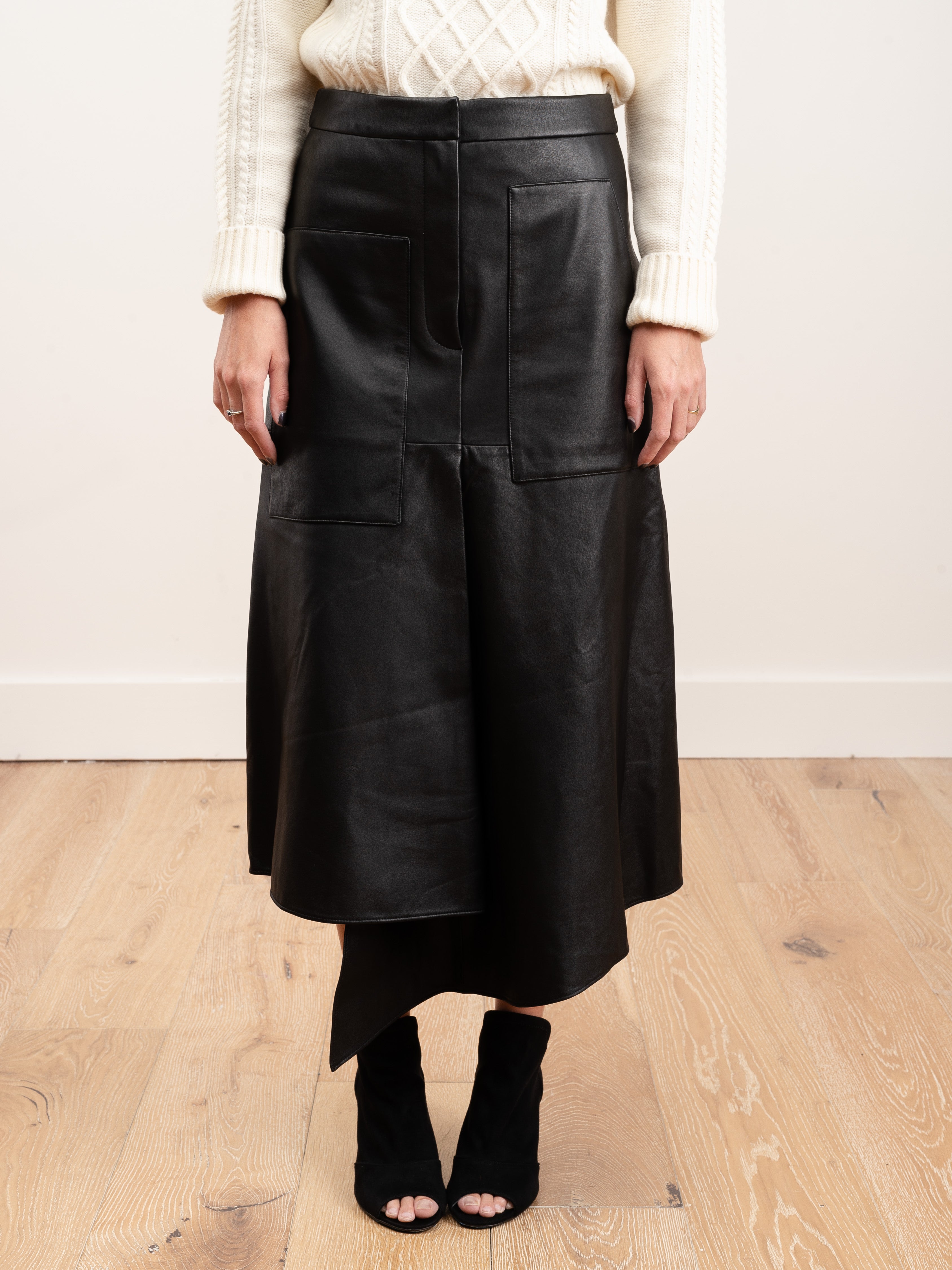 Tibi Leather Drape Skirt Black – scarpa