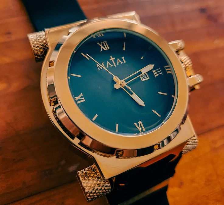 Titan: The Official Website for Titan Watches, Wallets, Belts, Wall Clocks,  Watch Straps & Gift Cards.