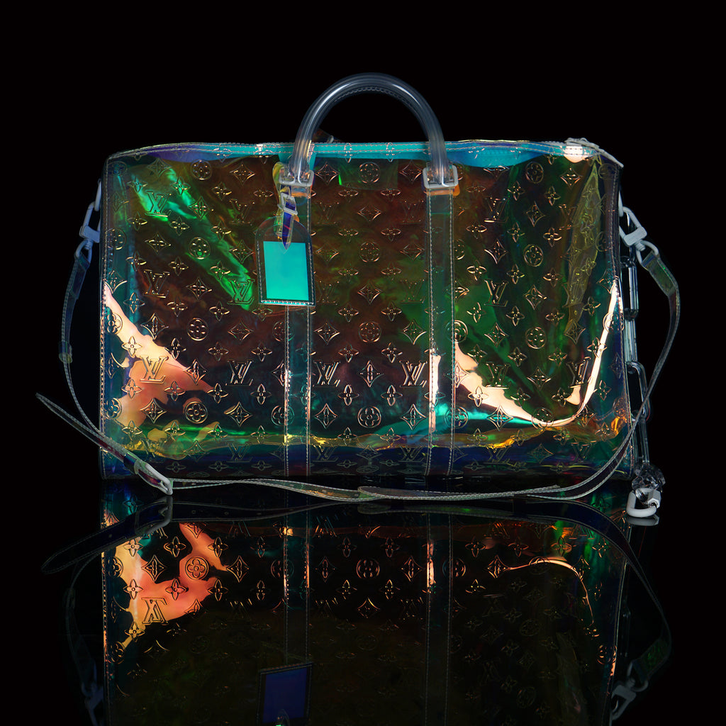 LV POCHETTE VOLGA PRISM: UP CLOSE + WHAT FITS & MOD-SHOTS!! 