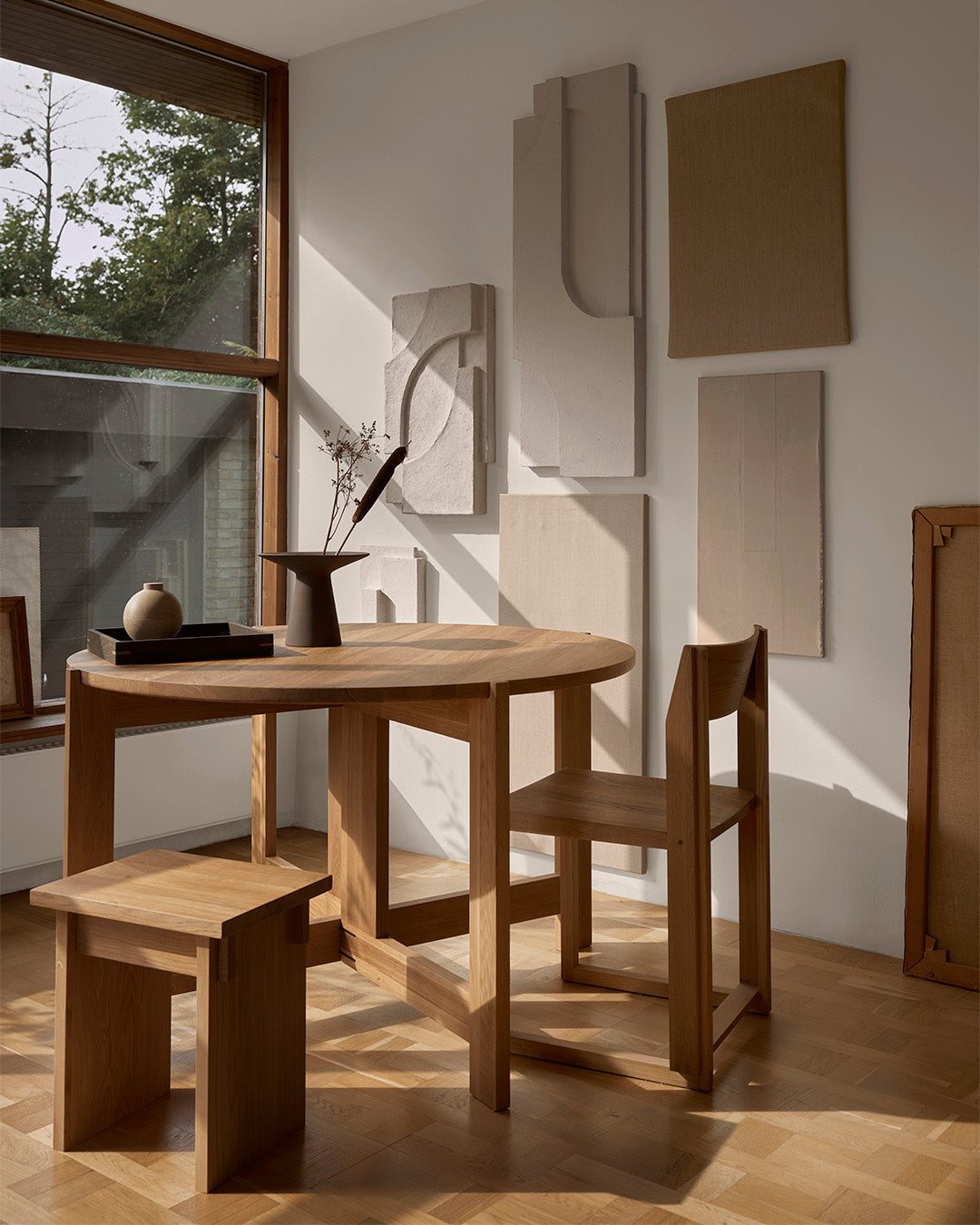 KristinaDamStudio-2025-Collector-Dining-Table-Japanese-Stool-Outline-Chair.jpg__PID:2ff26551-7b7f-439f-b0eb-10274124481a
