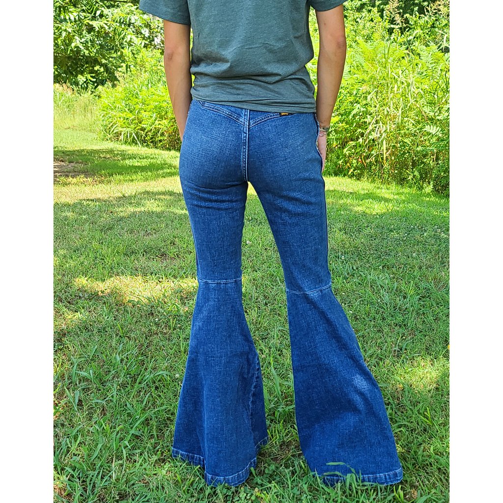 Women's Wrangler Retro Flares | Let's Ride Boots and Apparel