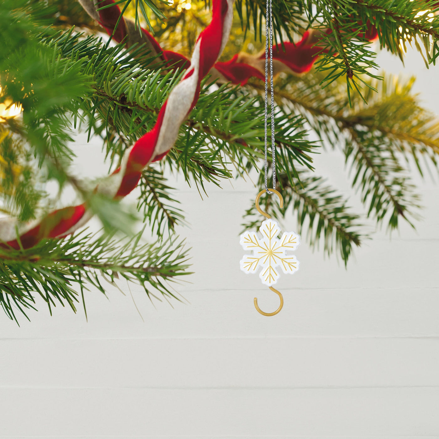 Miniature Snowflake Metal Ornament Hooks — Trudy's Hallmark