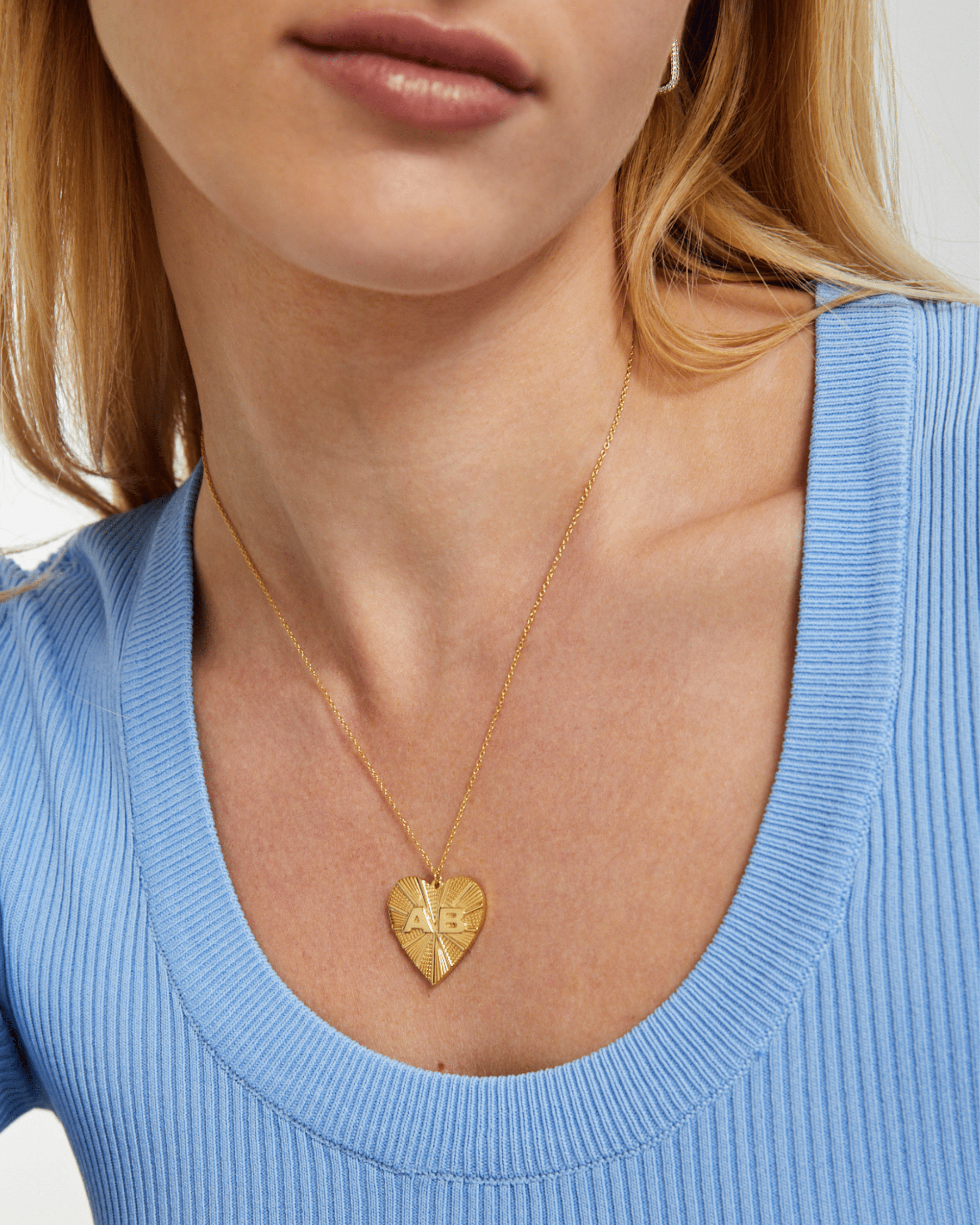 Heart Medallion - 18K Gold Vermeil Necklaces magal-dev 