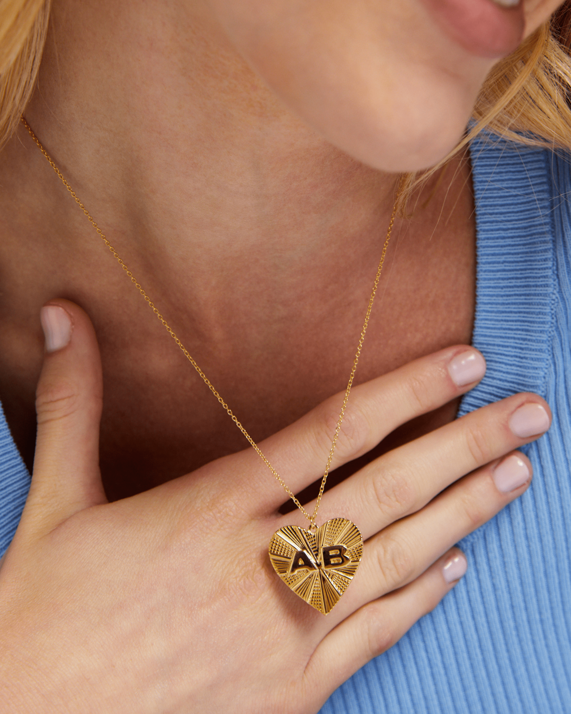 Heart Medallion - 18K Gold Vermeil Necklaces magal-dev 