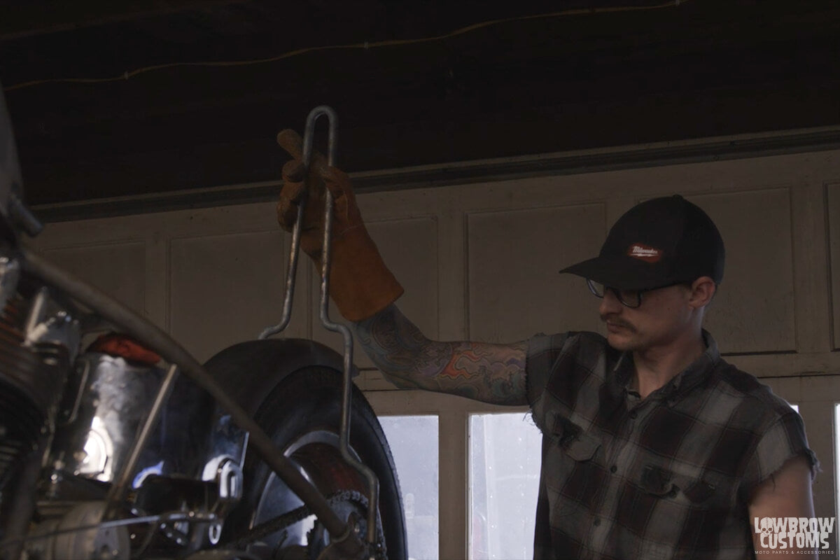 Making a Custom Sissy Bar- Ian-Olsens-Harley-Davidson-Shovelhead-Build-Part-5-Geared-Science-20