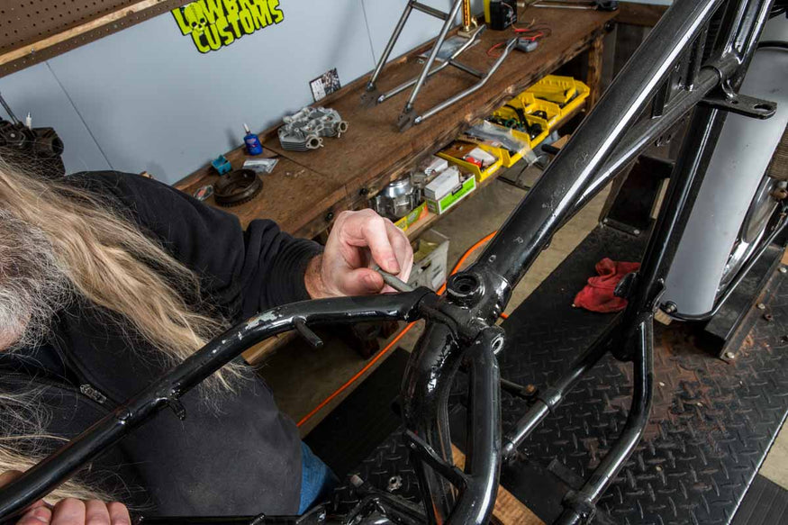 How To Install: Triumph Unit 650cc Bolt-on Hardtail-19