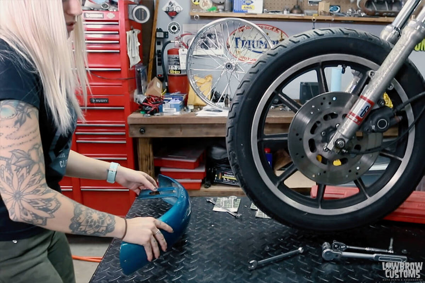 VIDEO-How to Install a 21in Chrome Lowbrow Customs Ribbed Spool Hub Wheel on a 39mm Narrow Glide Front End-1