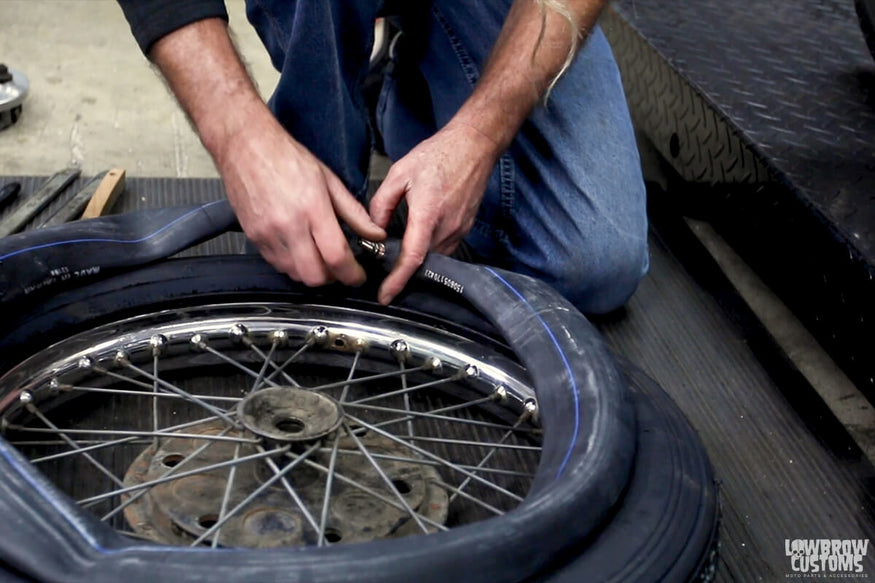 Video- How To Change A Motorcycle Tire By Yourself-27