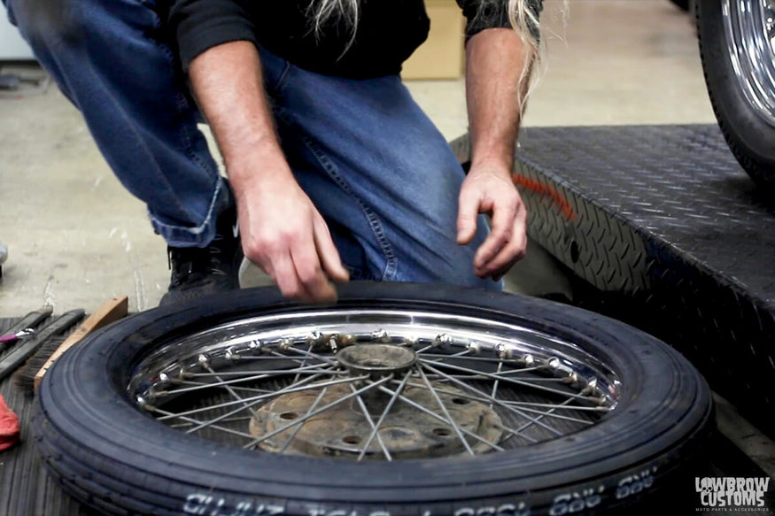 Video- How To Change A Motorcycle Tire By Yourself-29