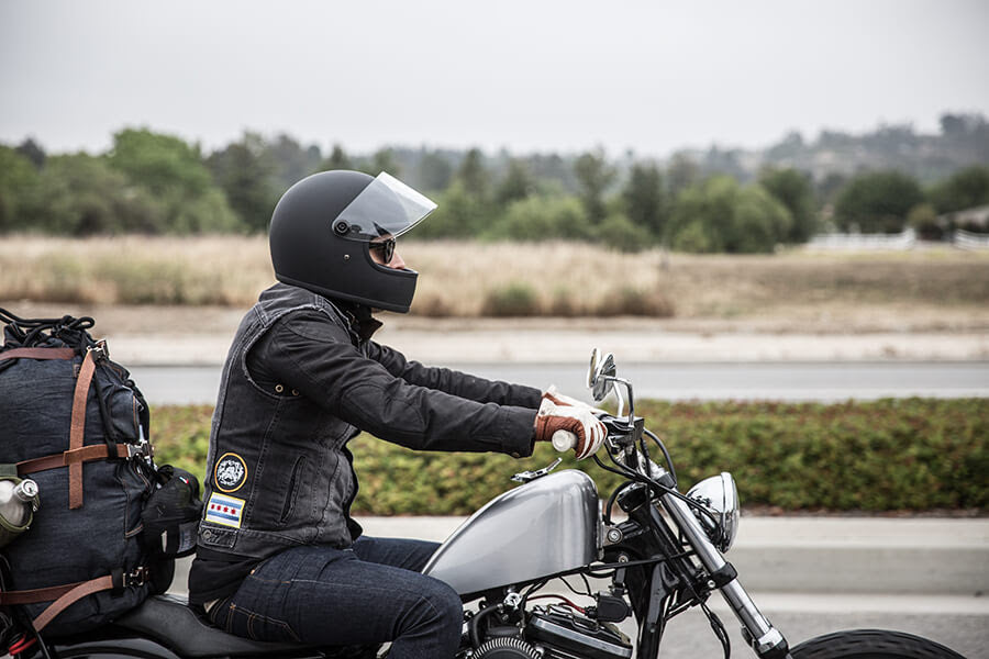 Gift ideas for motorcycle riders - Biltwell Motorcycle Helmets
