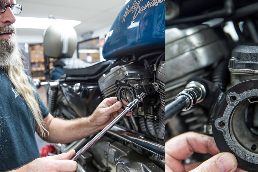 Aligning the holes up the carburetor will allow you to determine the correct orientation.