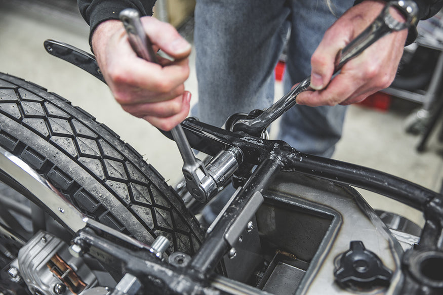 Lowbrow-Customs---Rogue-Fender-install---step-3-6163