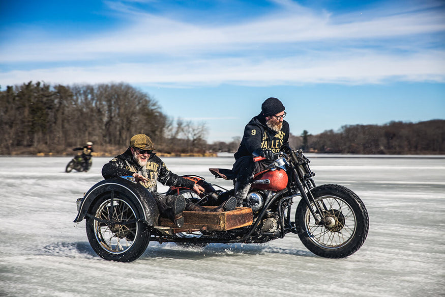 Brian Cannon giving Mel Stultz a slushy good time. - Lowbrow Customs - Mama Tried 2017