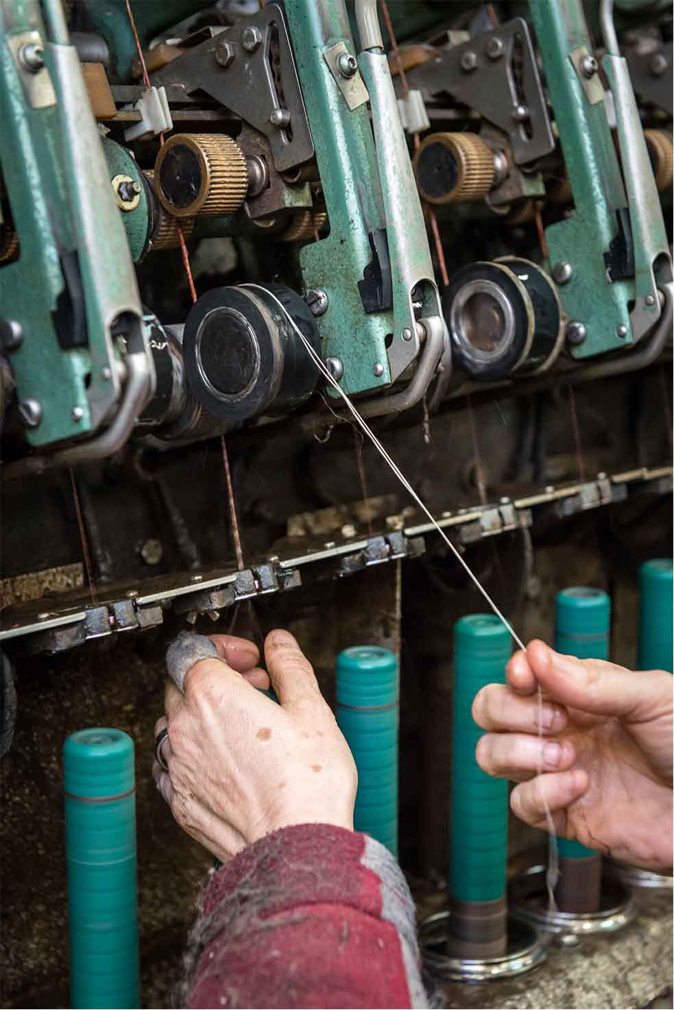 De Bonne Facture - Our commitment to belgian linen - Spinning preparation - ©S.Randé - Celc