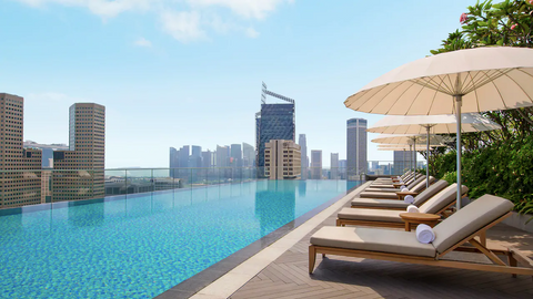 Andaz Outdoor Swimming Pool