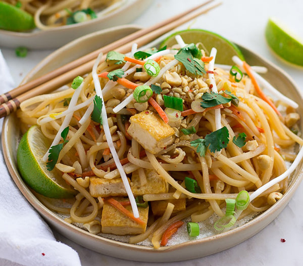 vegan noodles: pad thai