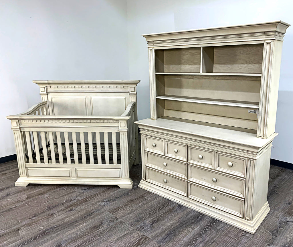 Antique White Crib With Dresser And Hutch Mwfurnitureoutlet Com Houston Mw Furniture Outlet