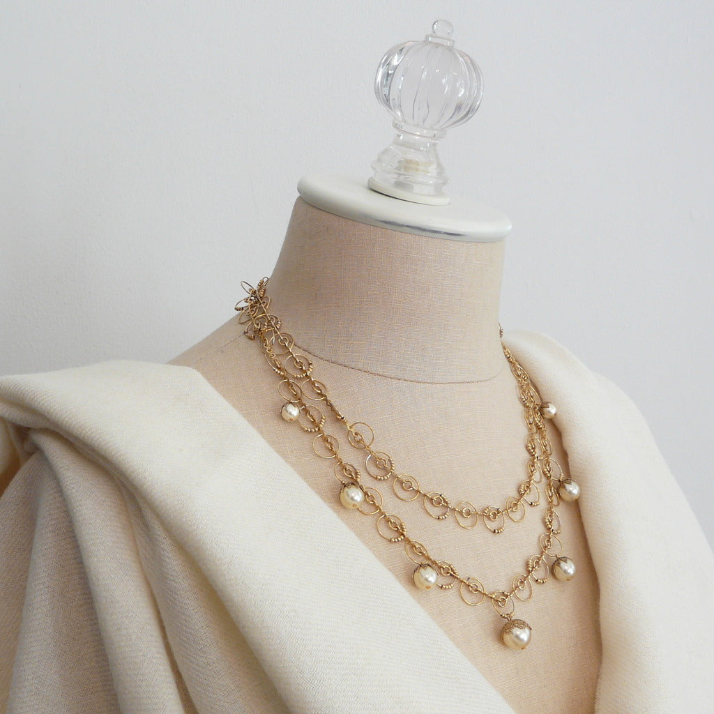 La Vie Parisienne Pearl Orb Necklace | Lily Charleston