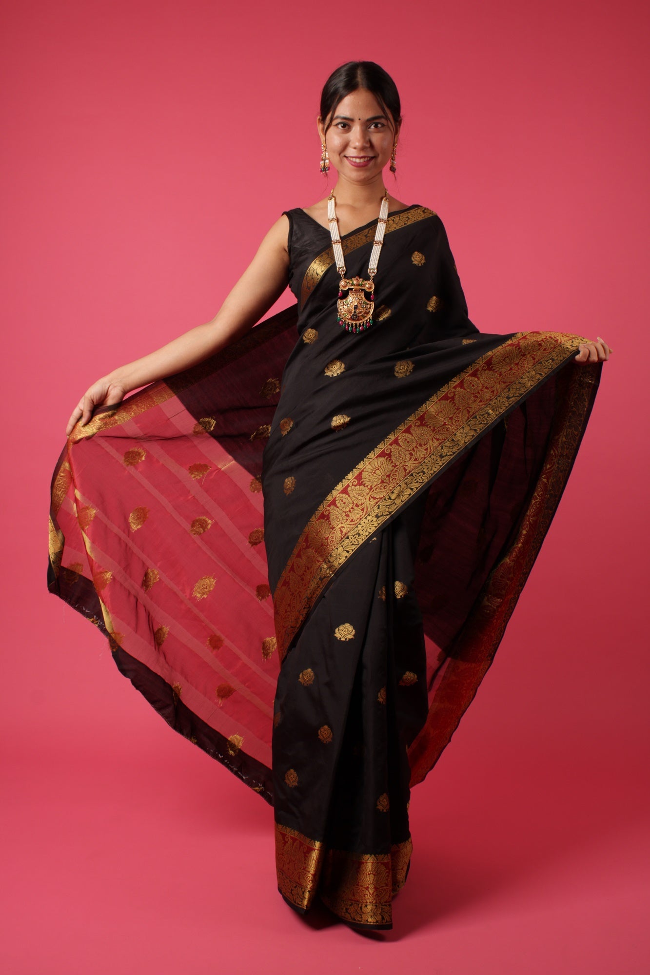 fcity.in - Om Tex Woven Striped Kathpadar Paithani Jacquard Saree Black Red  /