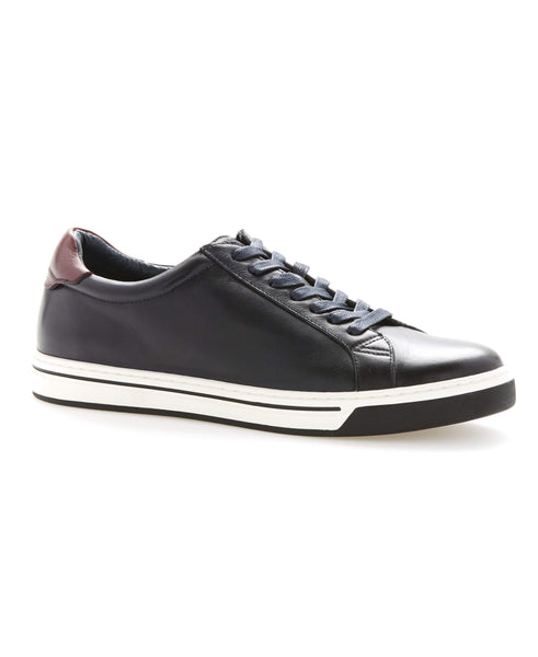 lila Piscina Cliente Burnished Leather Sneaker | Perry Ellis