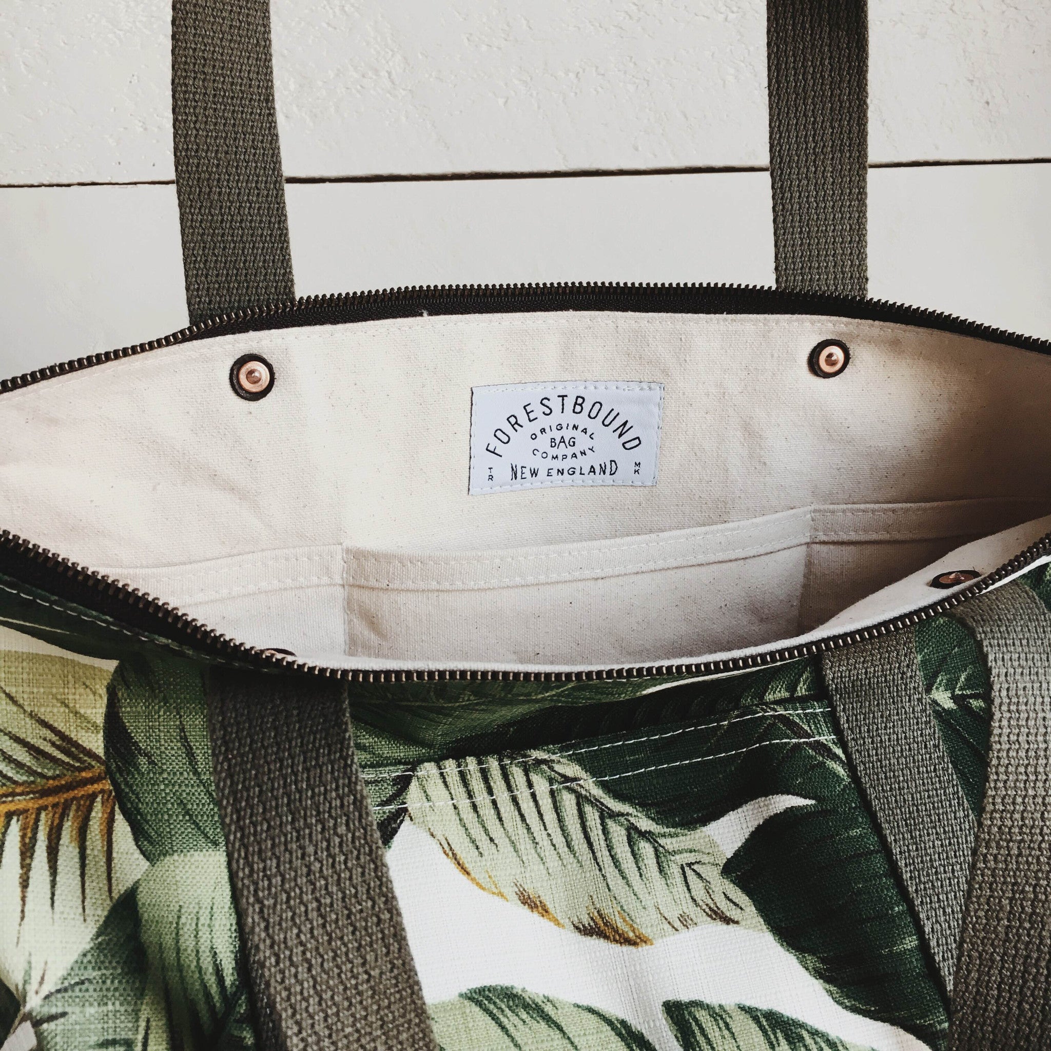 Forestbound Travel Tote - Easy Palm Sample - FORESTBOUND