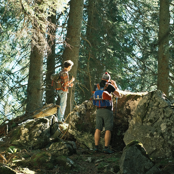 YKRA MATRA vintage style climbing backpack on a hiking trip in Austria