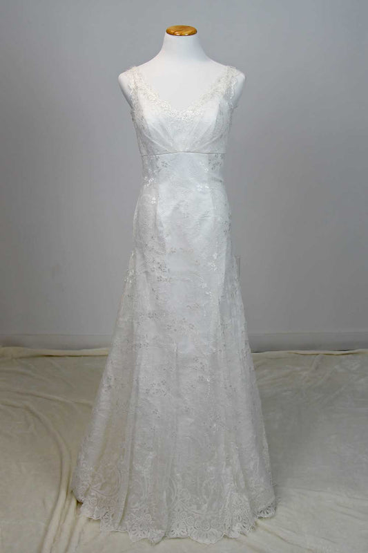 Sample Fitted A-line Lace Wedding Dress 