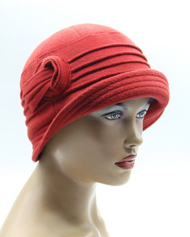 red cloche hat