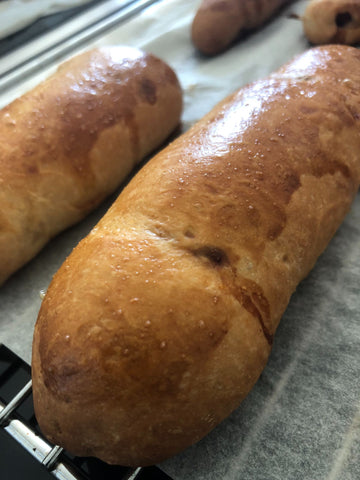 Zelfgemaakte worstenbroodjes 