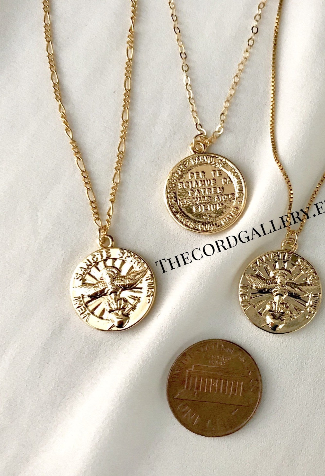 Gold Sacred Heart Medallion Necklace - Gold Filled – The Cord Gallery