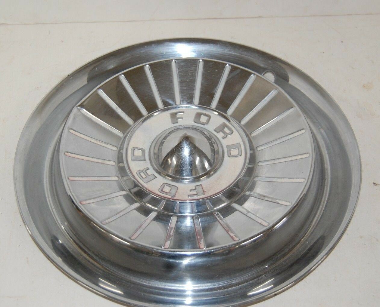 1957 Ford Fairlane Thunderbird Hubcap Wheel Cover Center Cap Vintage