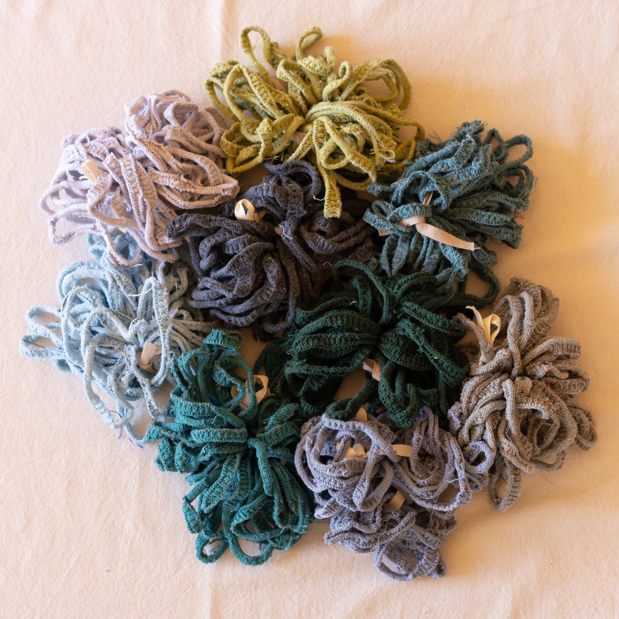 Cotton Loops for Small Loom – Kate Kilmurray