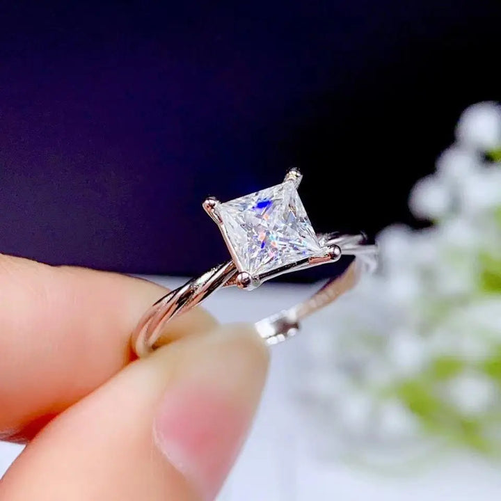 Classic Beaded 1 carat Princess cut Moissanite and diamond vintage sty –  Radhes.com