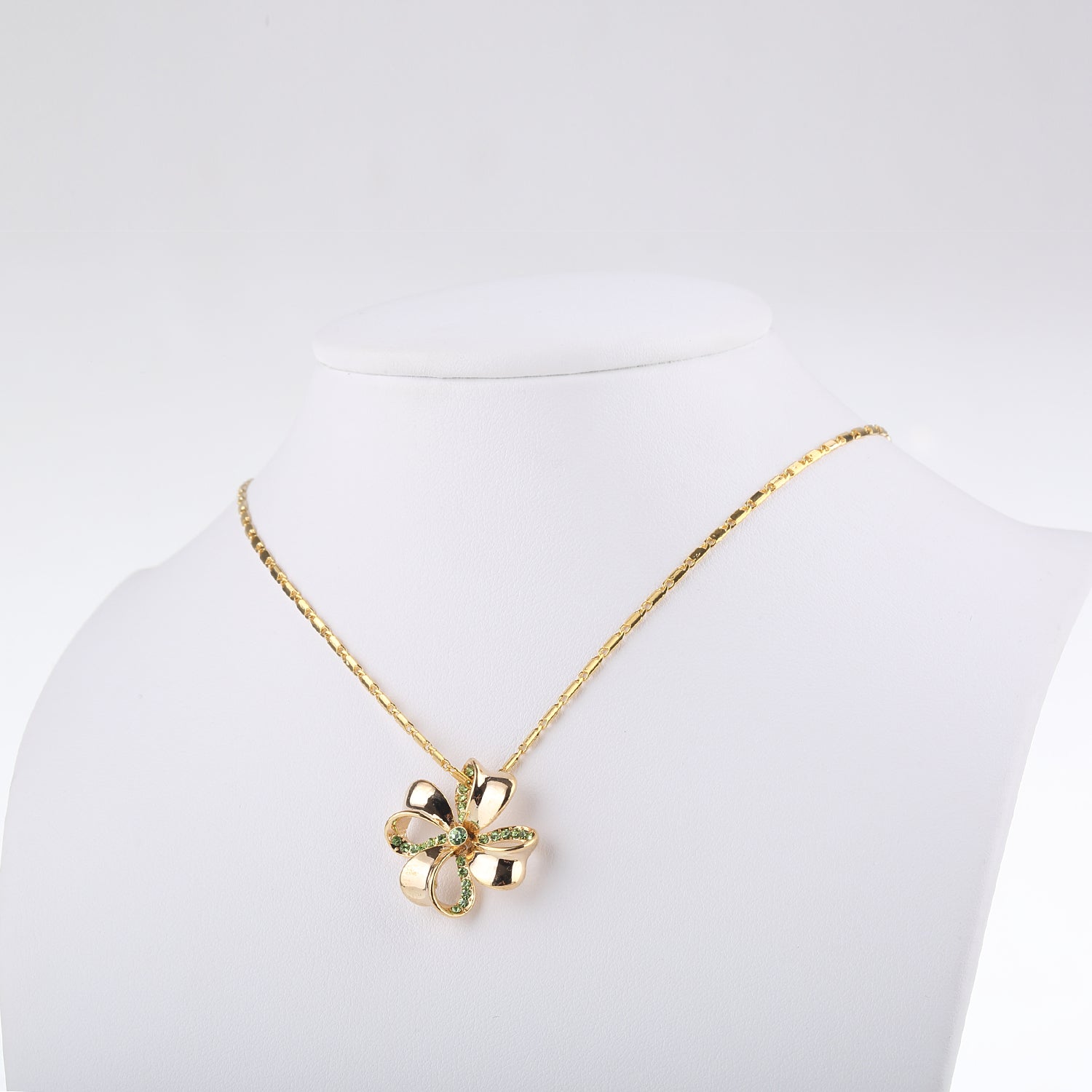 18K Rose Gold Plated Made With Swarovski Crystal Sweet 4 Leaf Clover  Necklace | eBay