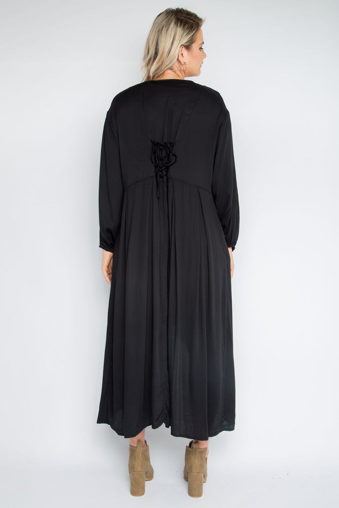 Long Sleeve Everyday Dress in Black 