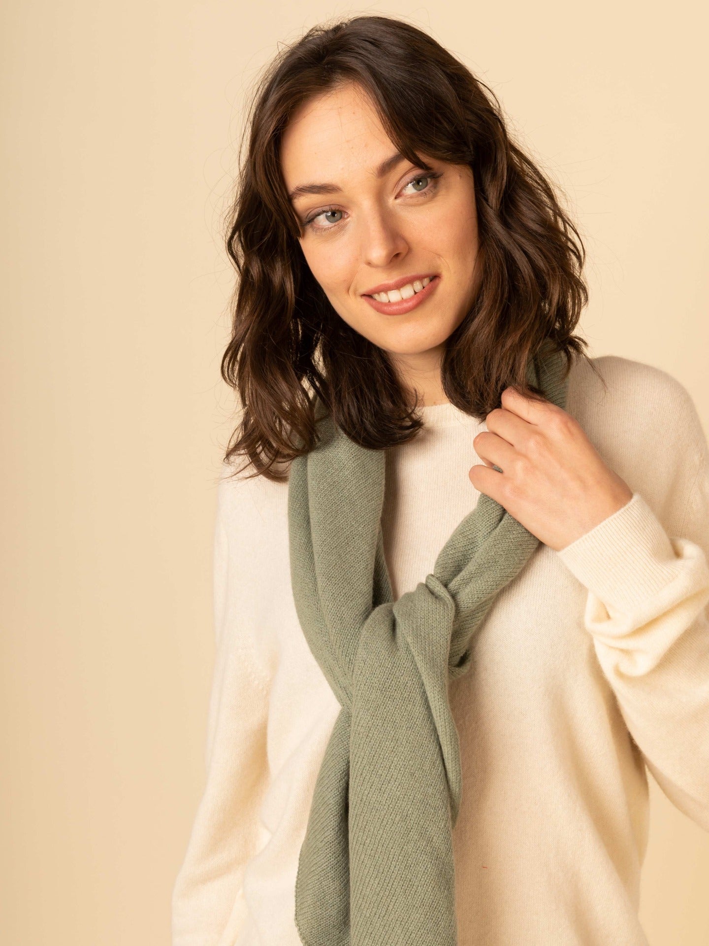 Gobi Cashmere Cable Knit Scarf