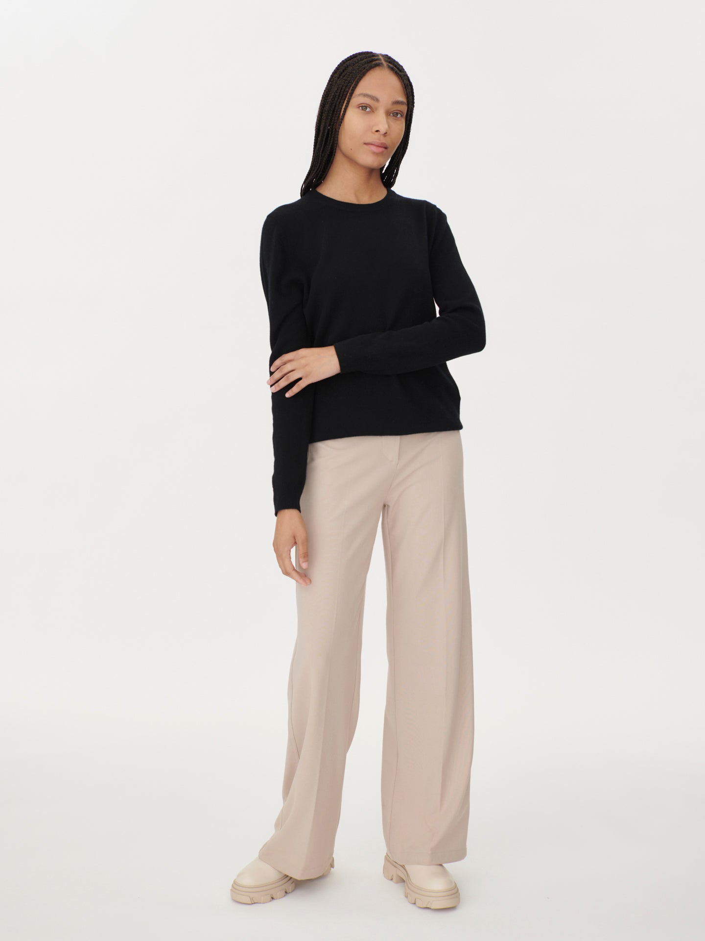 Women's Cashmere Basic Crew Neck Black - Gobi Cashmere