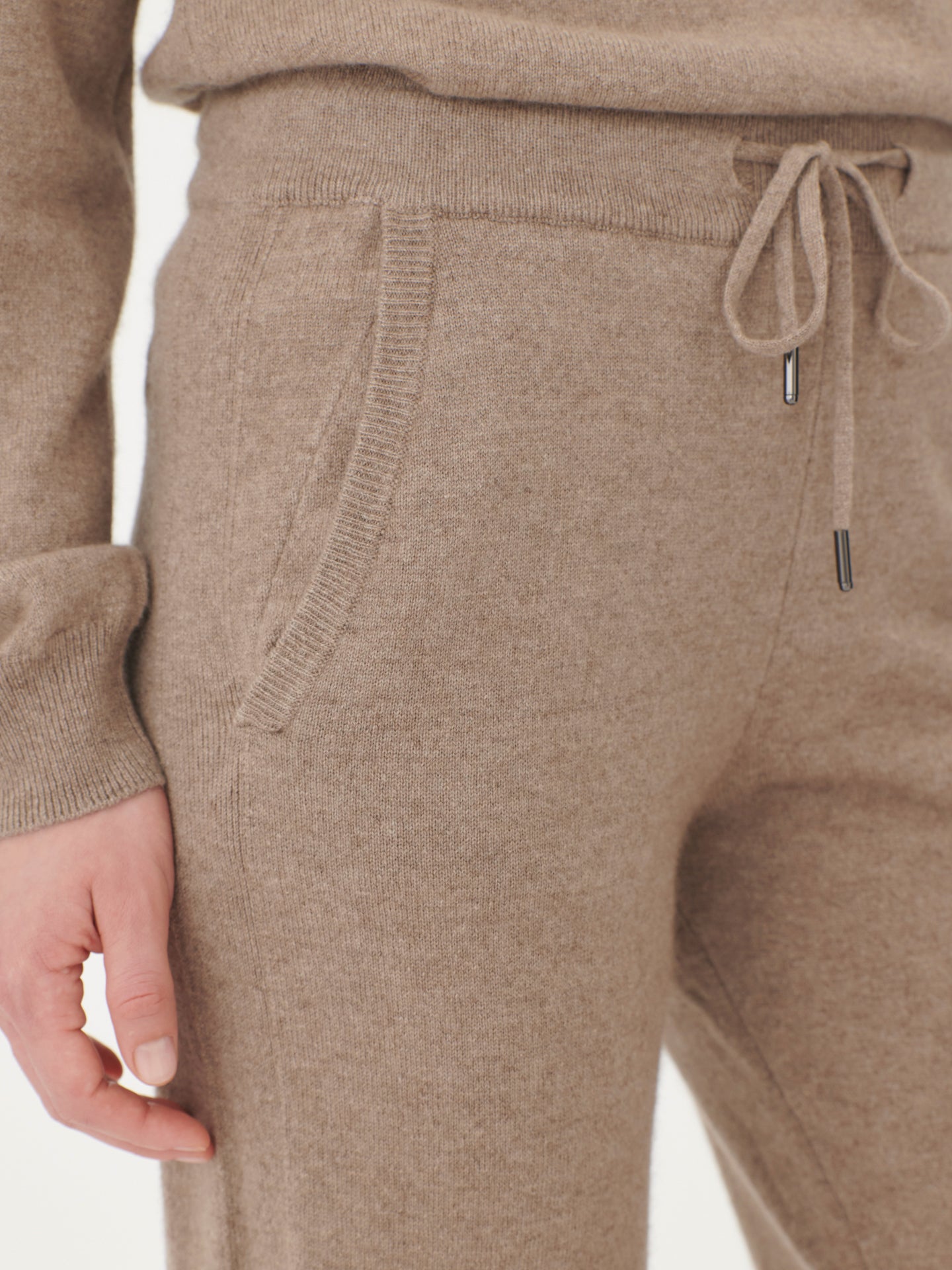 Women's Cashmere Straight Leg Jogger With Contrast Side Taupe