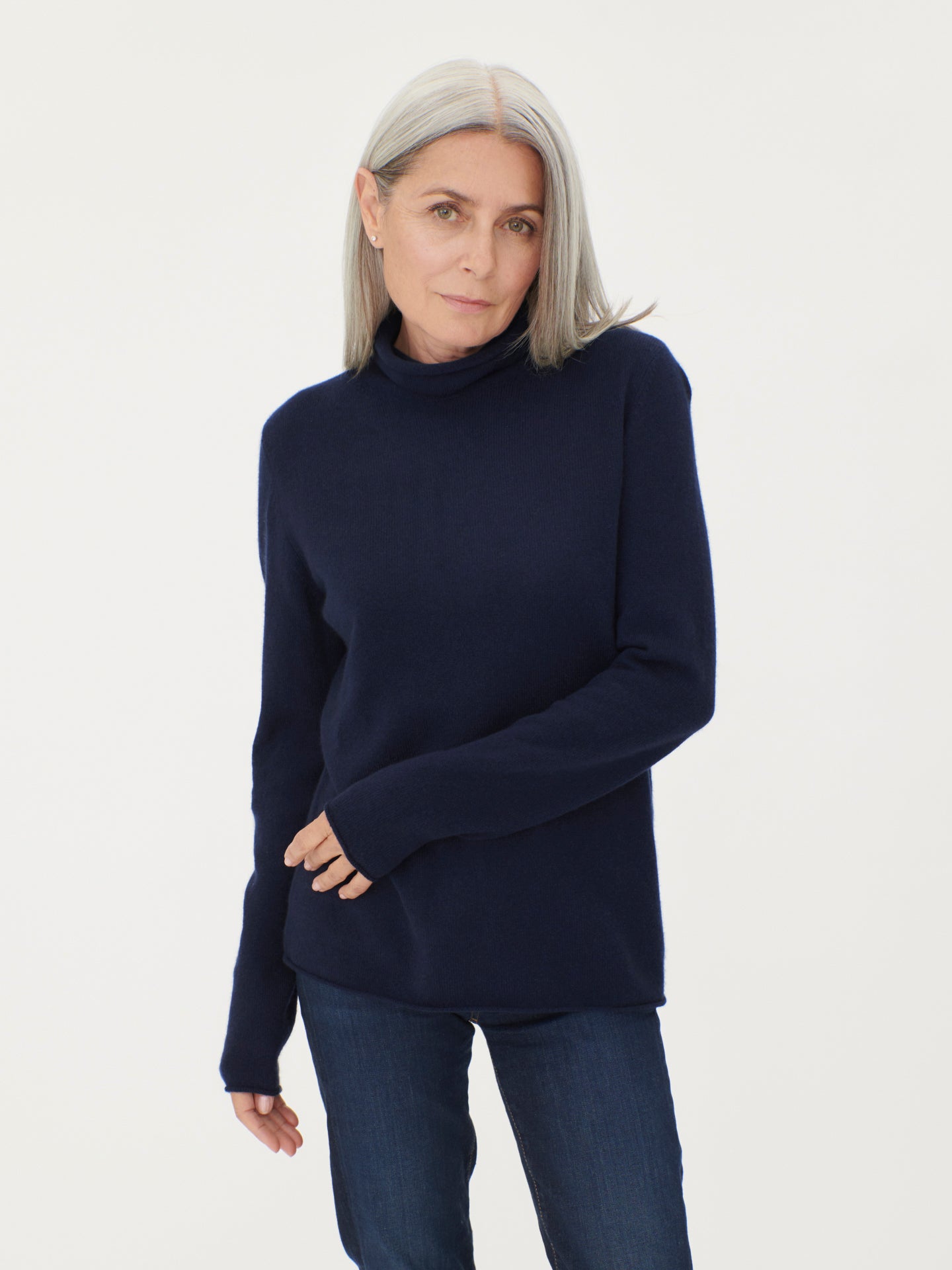 Cashmere Turtleneck in Navy