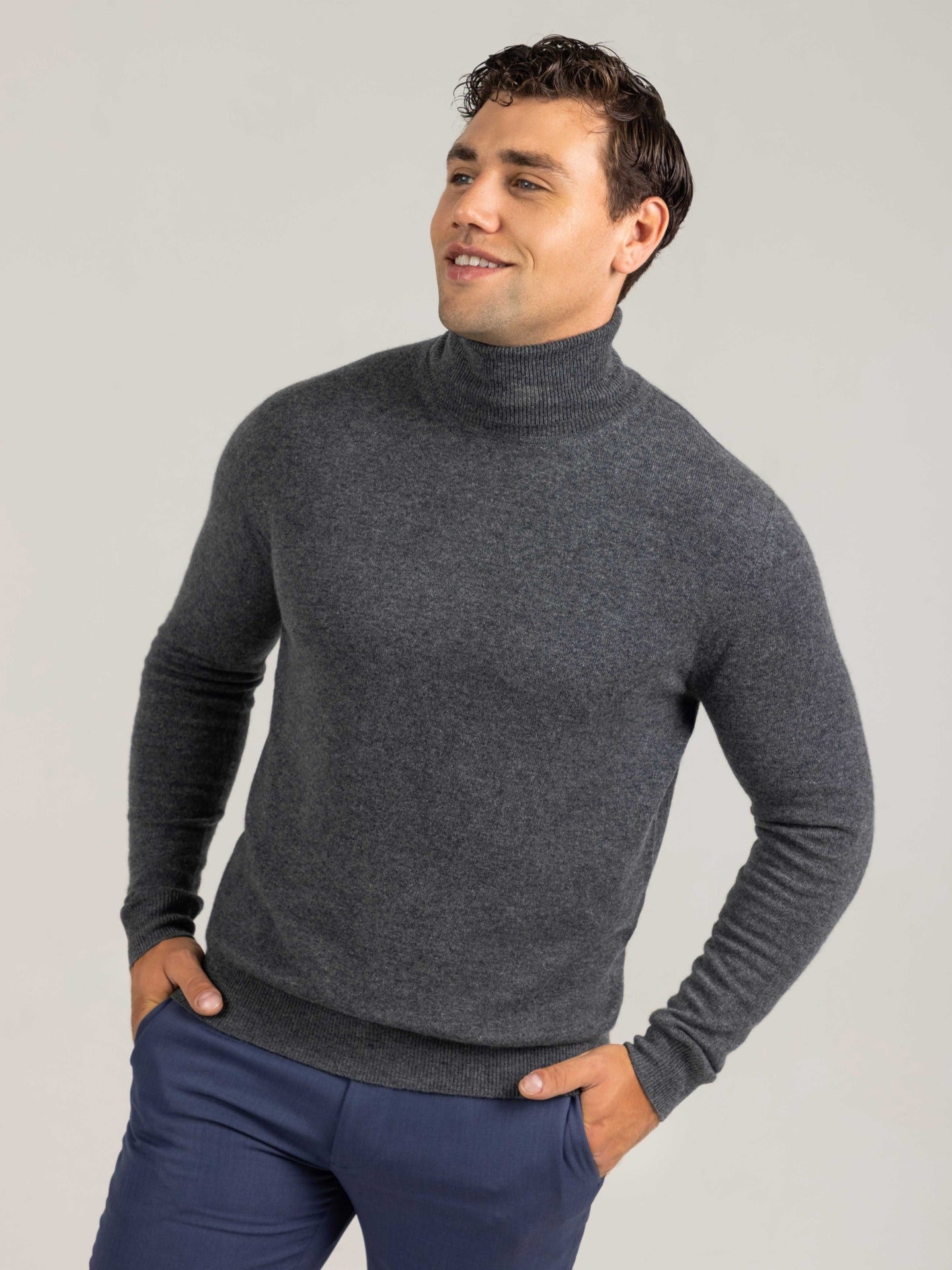 Men's Cashmere Basic Turtle Neck Sweater Plum Kitten - Gobi Cashmere