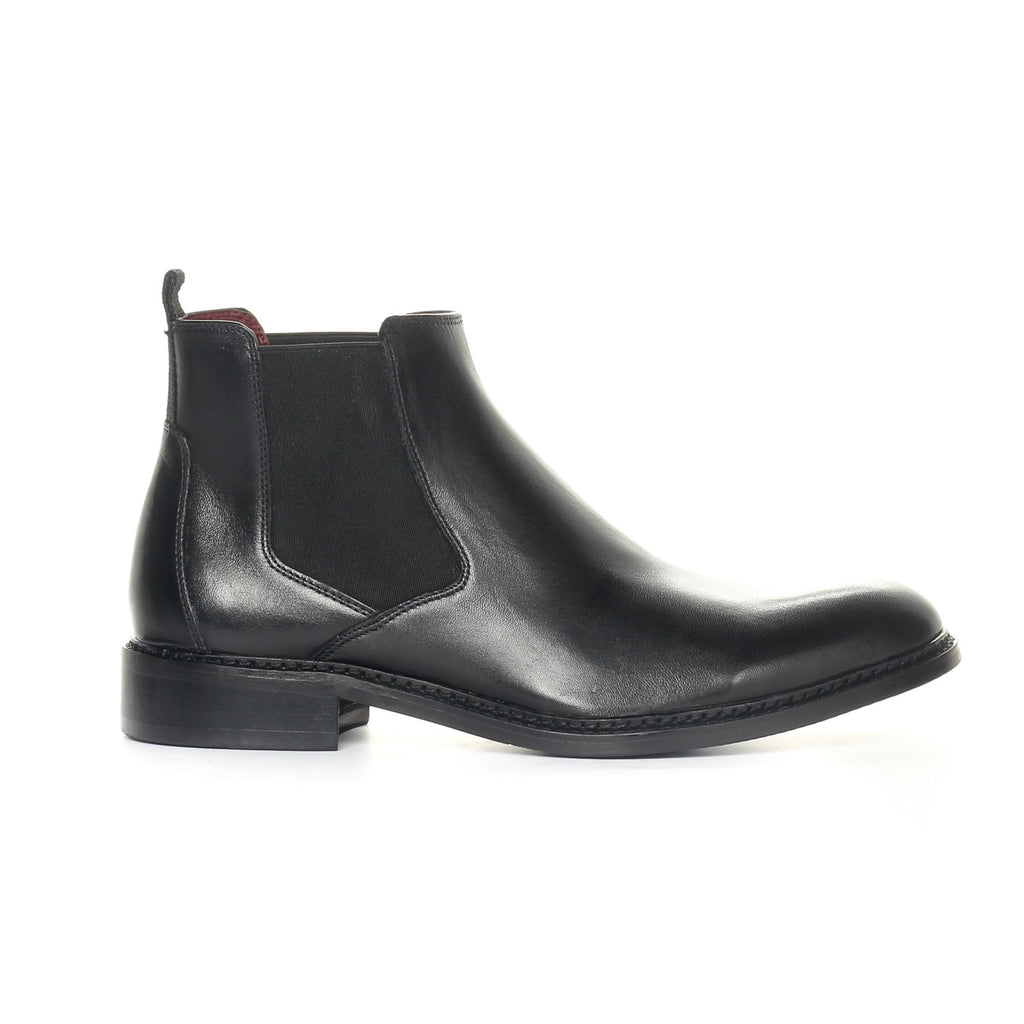 pavers black ankle boots