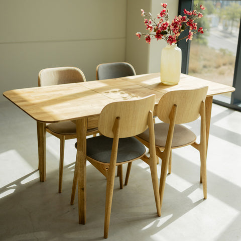 NordicStory Solid wood table in sustainable oak 