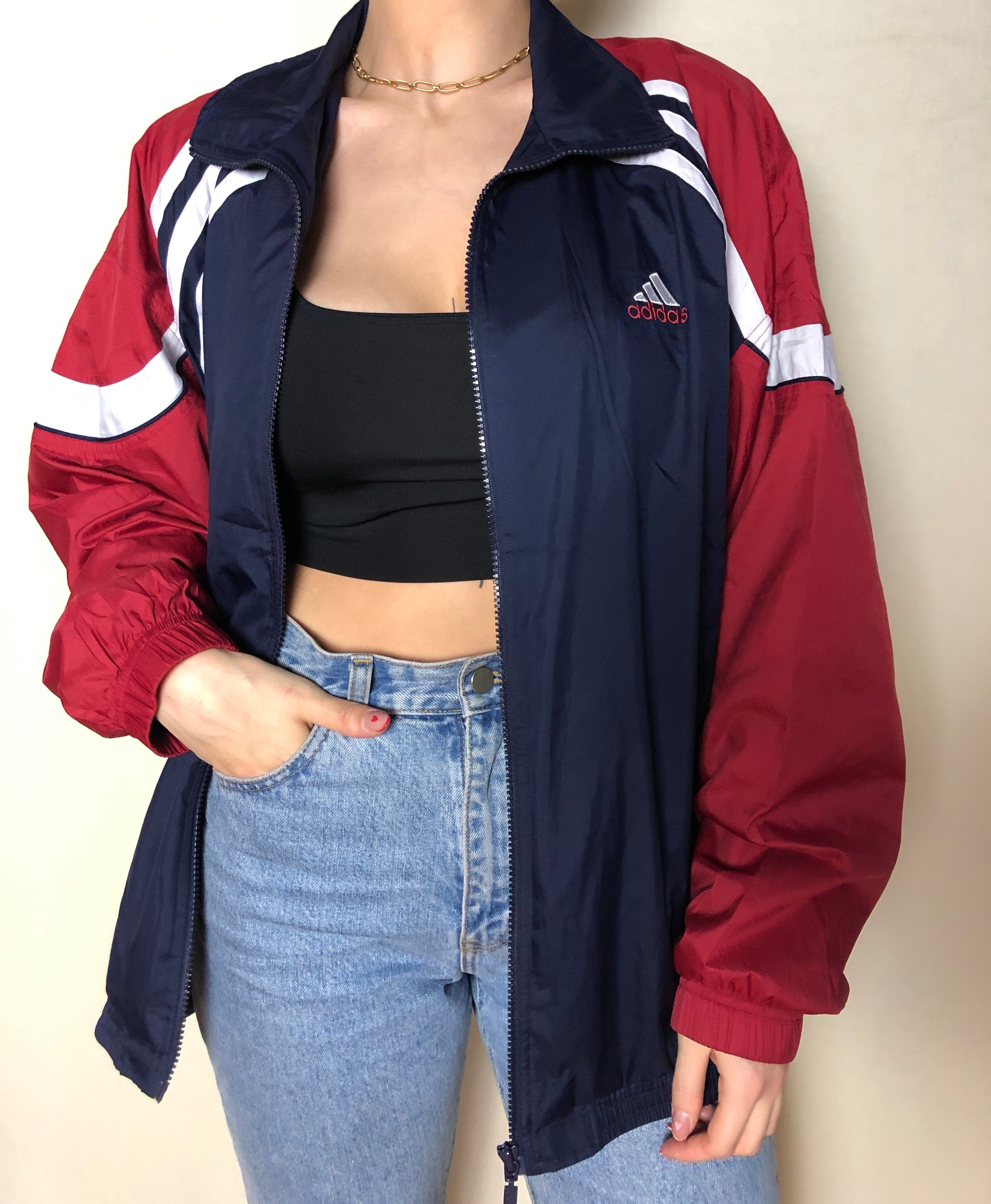 pull adidas rouge et bleu