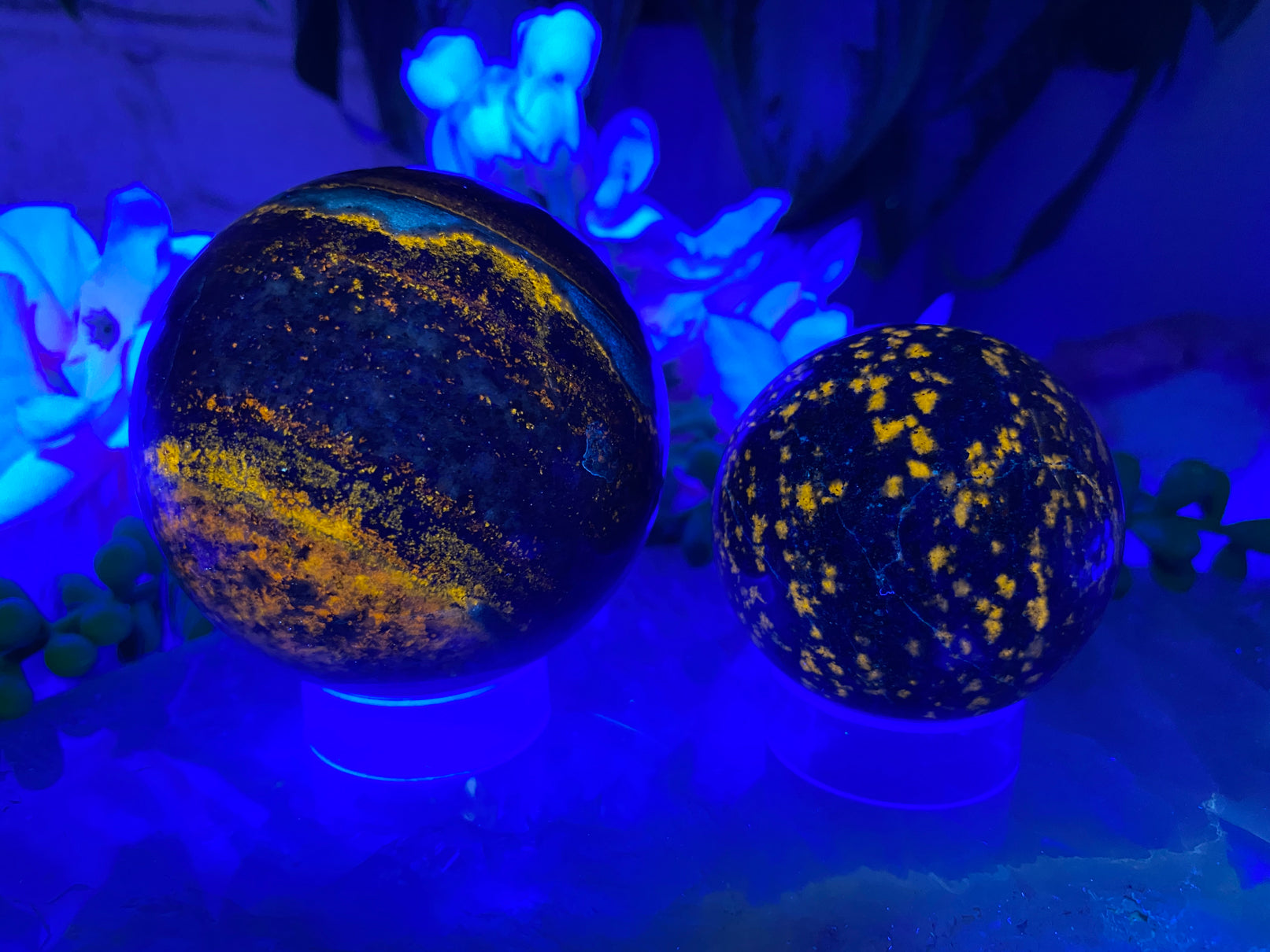 Lapis Lazuli Under UV Light