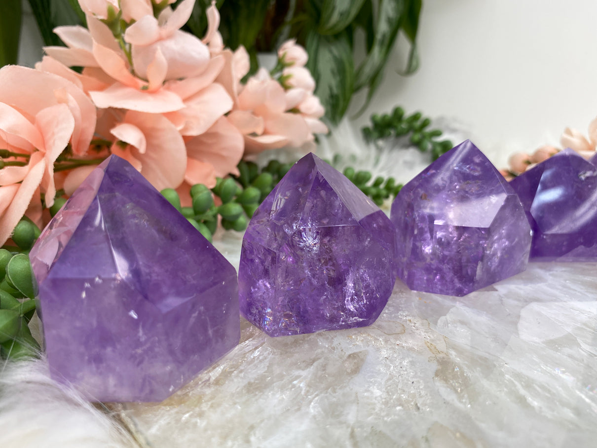 difference between quartz and Amethyst