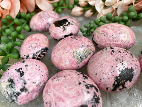 rhodonite crystal benefits