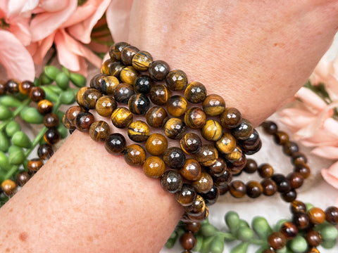 Natural Healing Stones For Holistic Health | Crystal bracelets, Crystals  and gemstones, Semi precious stone bracelet
