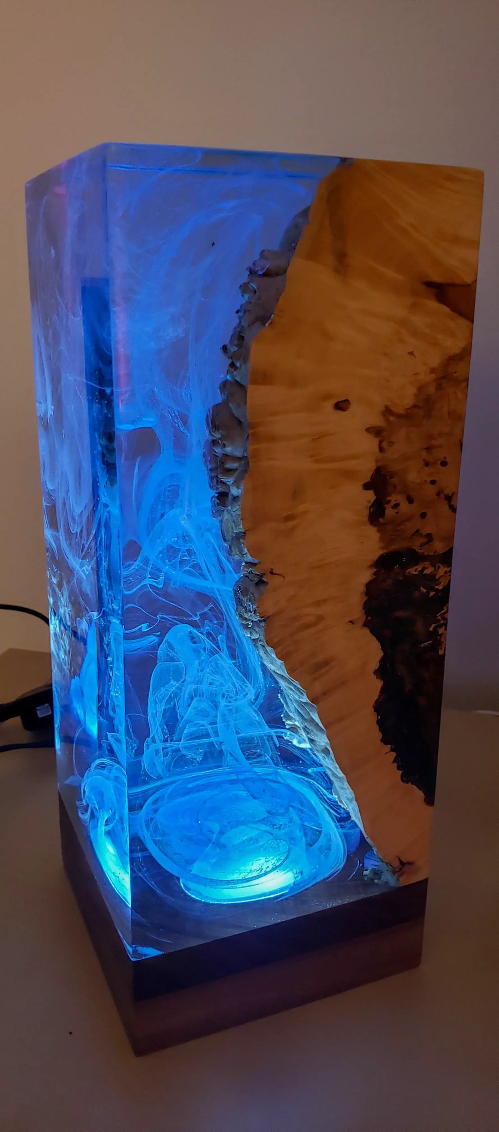 Arditi Collection® - OCEAN CUBE TABLE LAMP
